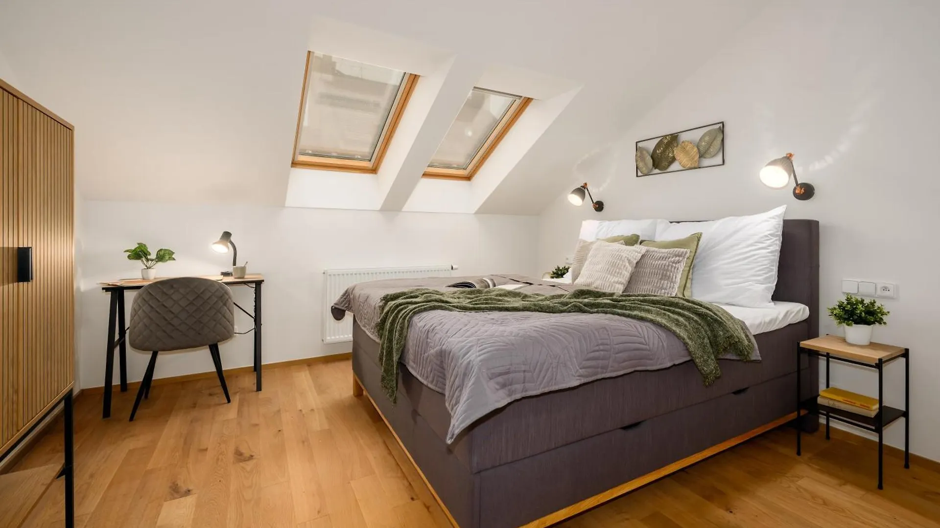 Prague Days - 2Bdr Apt - Workspace - Netflix - Quiet Area location
