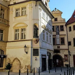 Apartamento Týnská 7, Praga
