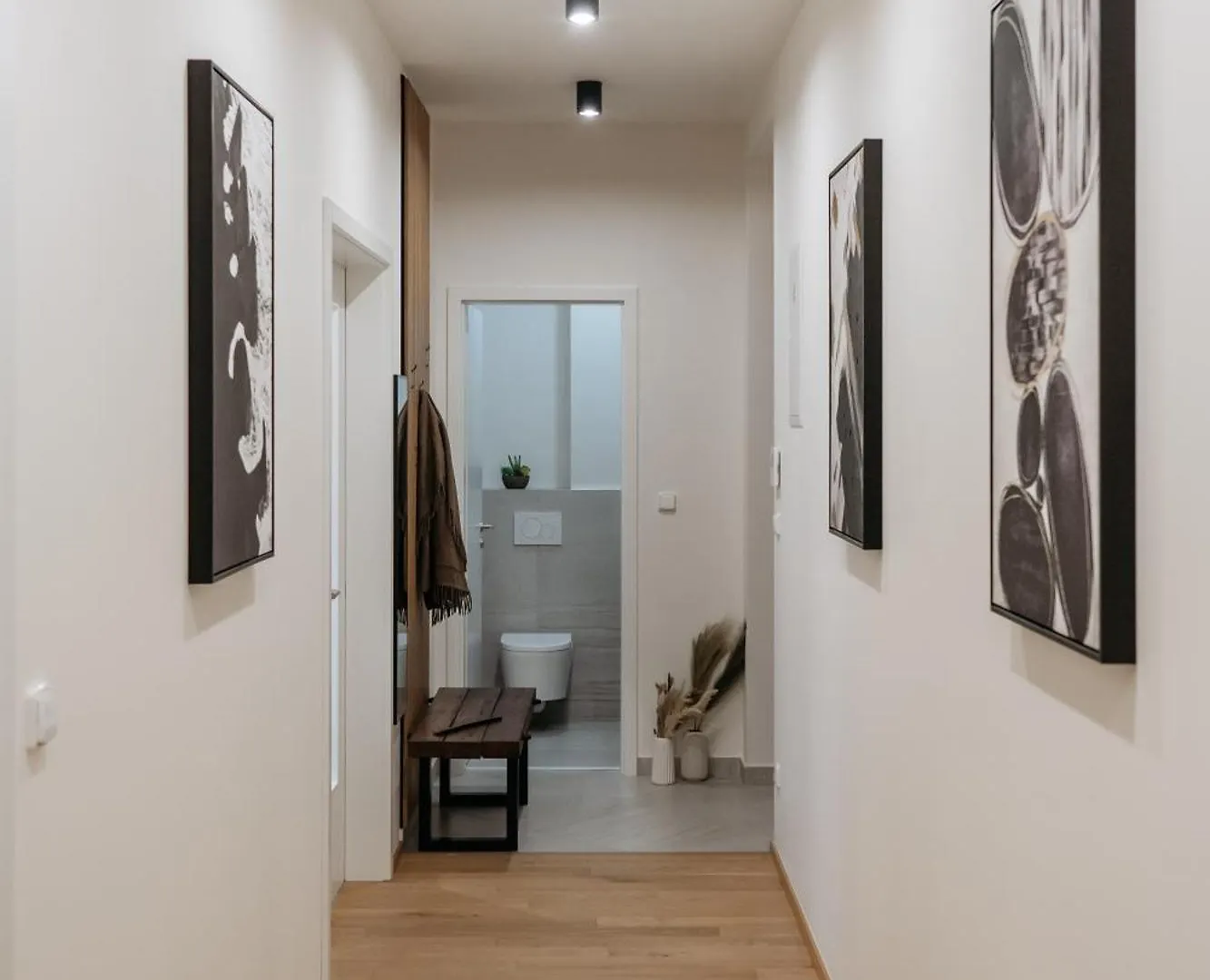 Apartment Prague Days - 2Bdr Apt - Workspace - Netflix - Quiet Area
